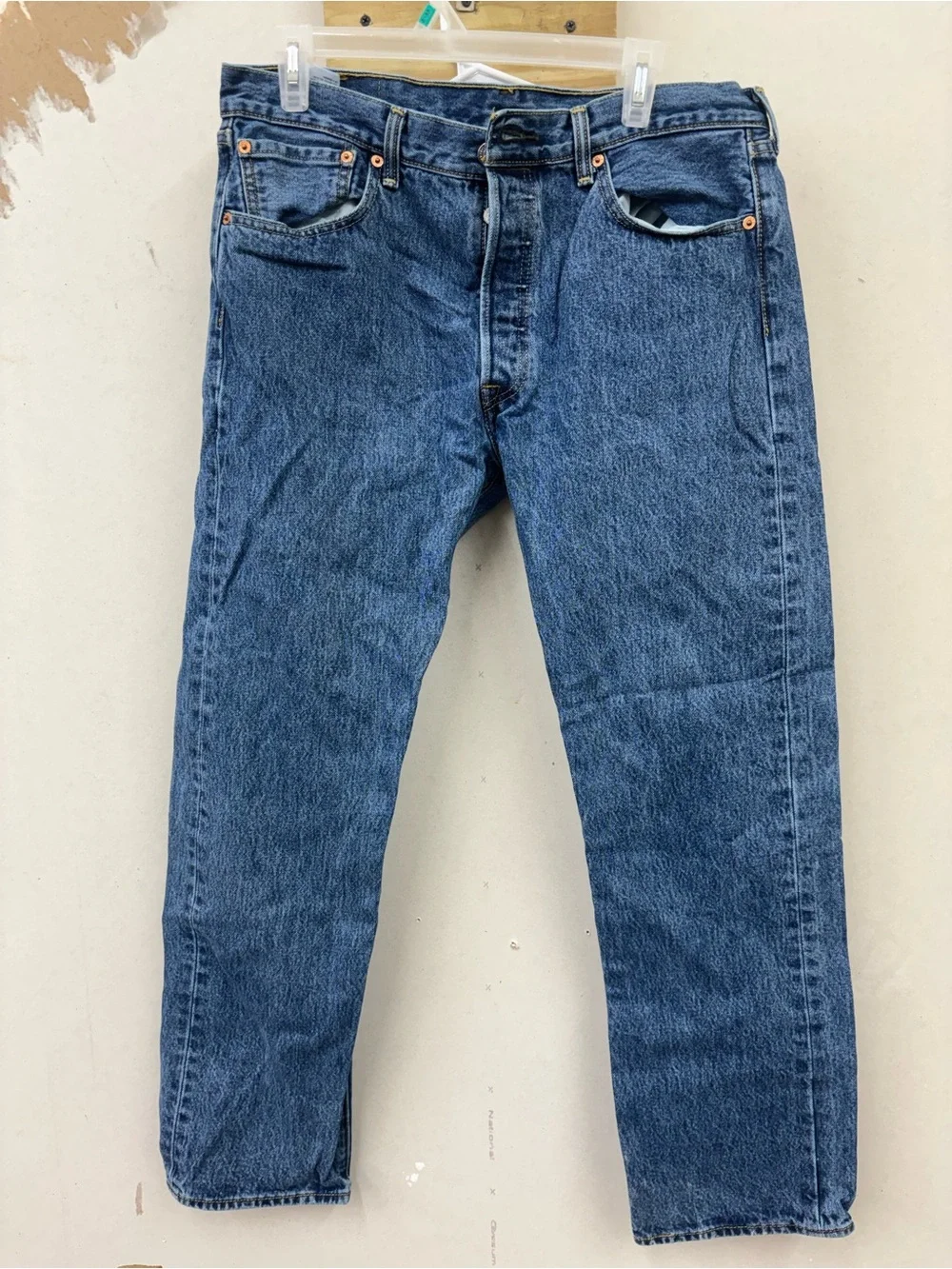 Vtg Levi’s 501 button fly jeans size 34X30 (0193)